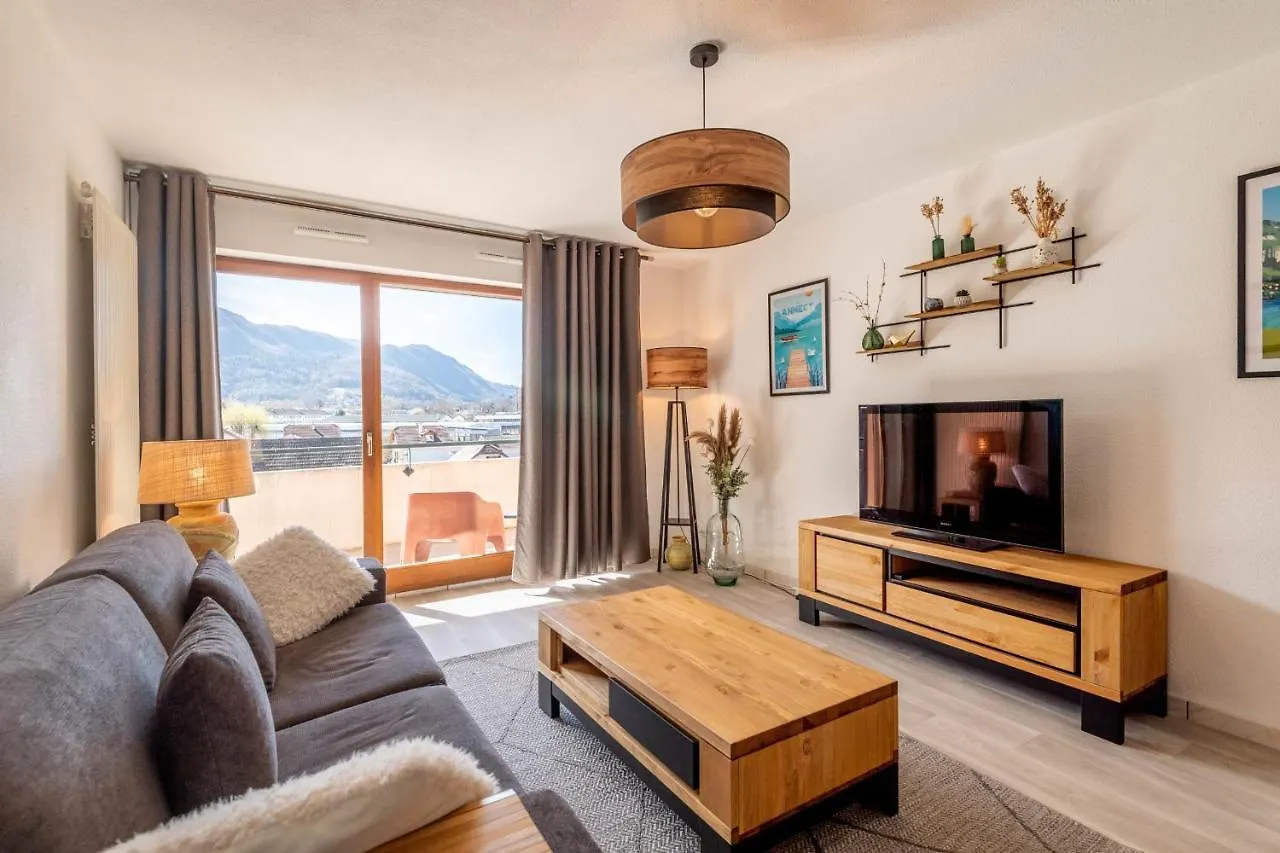 Isernon Furnished Flat Apartment Annecy France