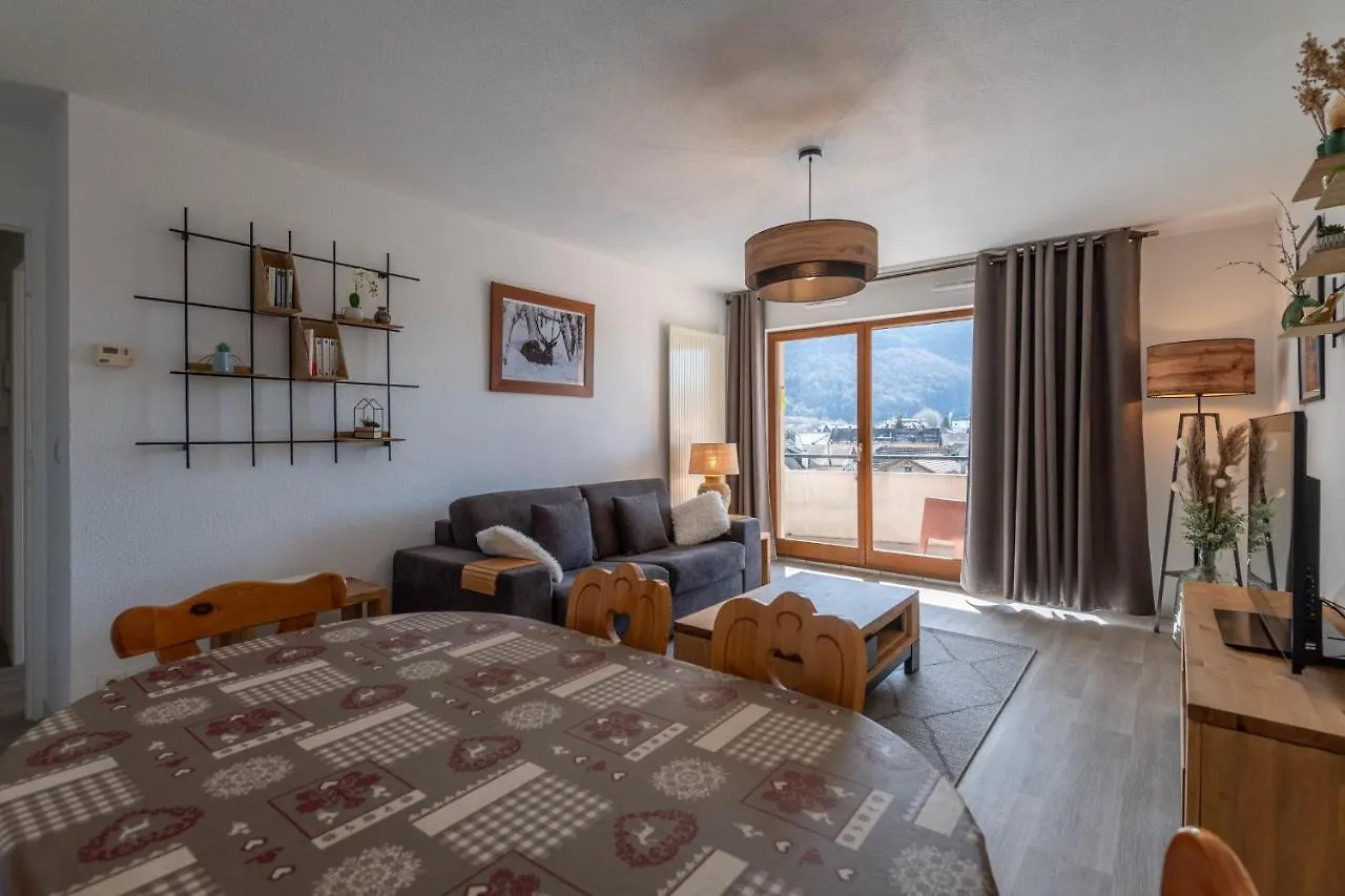 Isernon Furnished Flat Apartment Annecy 0*,